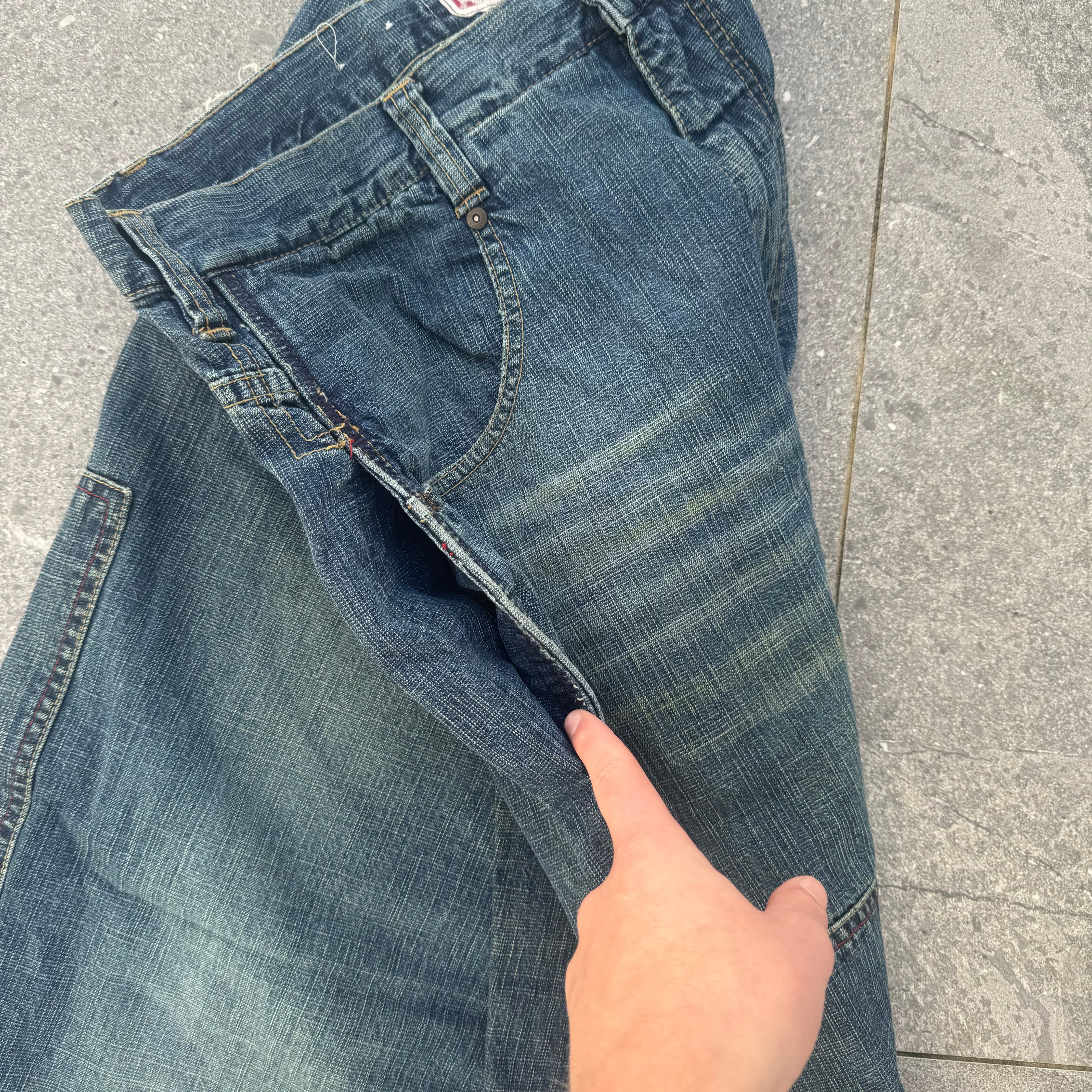 Thumb 4